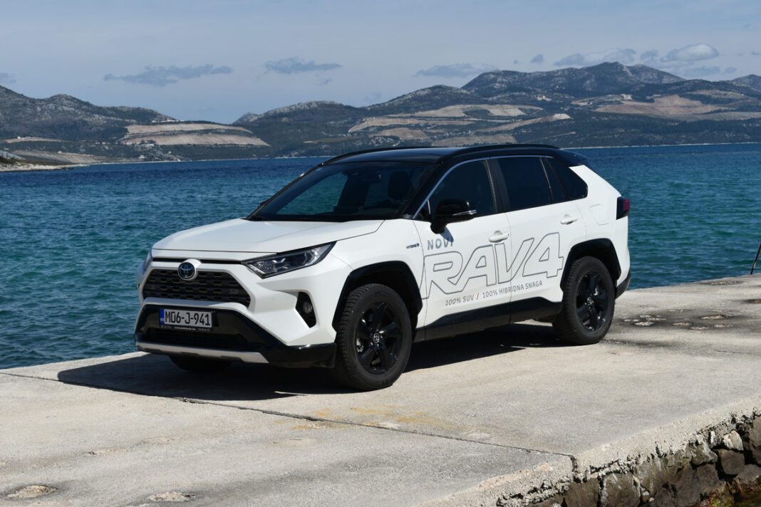 Toyota_RAV4_BiH_63