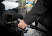 EU popušta: Nema kazni za proizvođače čiji novi automobili ispuštaju (pre)više CO2