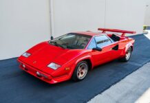 Vozio ga je gangster, a sad bi mogao biti vaš. Na prodaju rijetki Lamborghini Countach