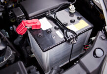 Kao kod benzinaca i dizelaša. Zbog praznog akumulatora neće krenuti i električni automobil!