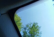 Svaki vozač svaki dan gleda u crne tačkice na vjetrobranskom staklu. Zovu se frit i imaju važnu ulogu