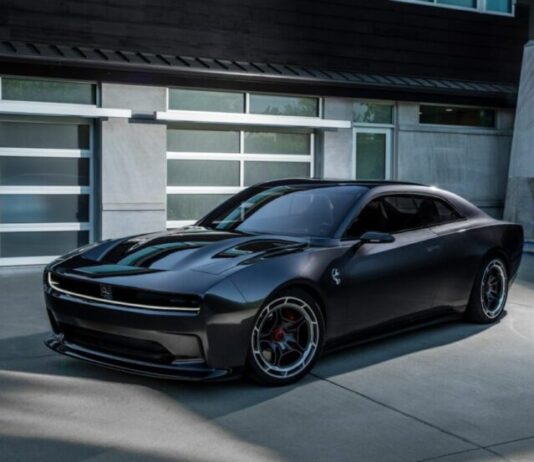 Dodge Charger EV Concept. V8 zvuk dolazi iz zvučnika