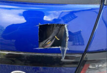 Sišao do svog Range Rovera i primijetio rupu u prtljažniku. Novi način krađe! (video)