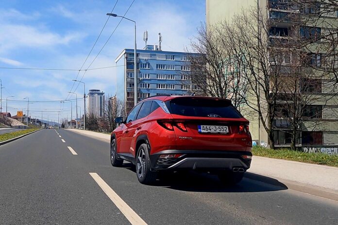 Hyundai_Tucson_test_d_automobili_ba-54