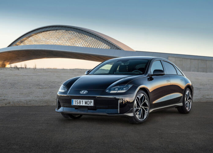 Hyundai-Ioniq_6-2023-1280-07-696x499