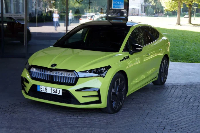 Skoda_Enyaq_automobili_ba-7-696x464