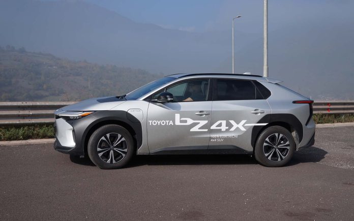 Toyota_bZ4X_automobili_ba (24)