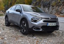 Citroën C4 X Shine 1.5 BlueHDi 130 EAT8 – izgleda orginalno, dobro vozi, malo troši